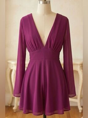Dynamite| Deep Plum V-Neck Long Sleeve Chiffon Shorts Open Back Romper Sz XXS